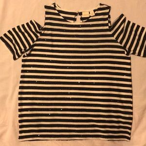 CHICO’S cold shoulder top